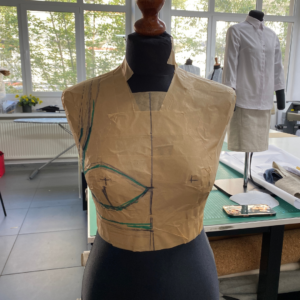 Praca na kursie kaletniczym